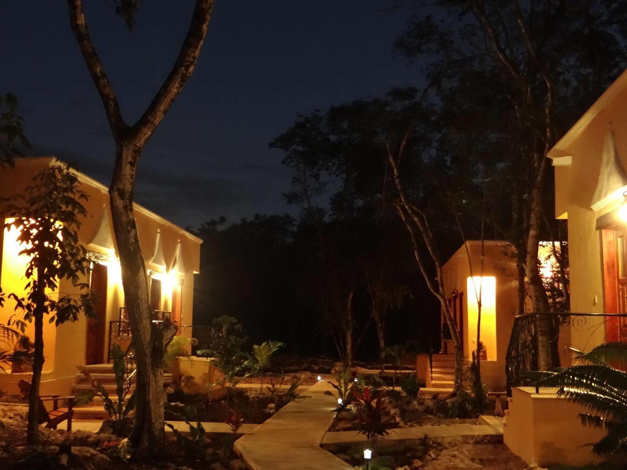 לינה וארוחת בוקר Hacienda Cobá מראה חיצוני תמונה